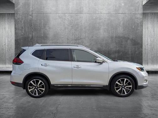 2020 Nissan Rogue SL