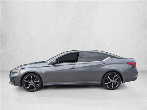 2025 Nissan Altima SR FWD