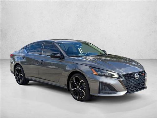 2023 Nissan Altima SR FWD