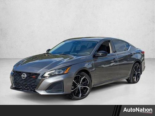 2023 Nissan Altima SR FWD