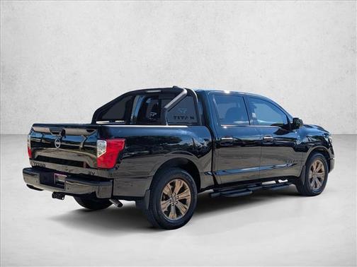 2024 Nissan Titan SV