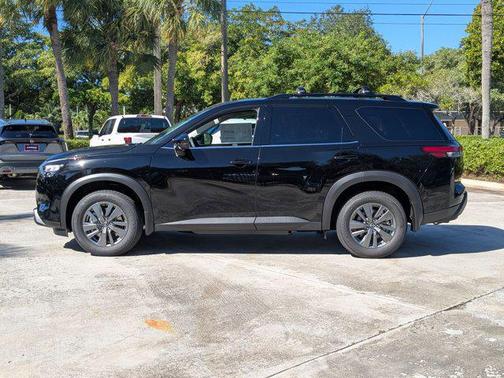 2025 Nissan Pathfinder SV FWD