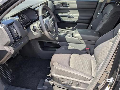 Super Black 2026 Nissan Pathfinder SV