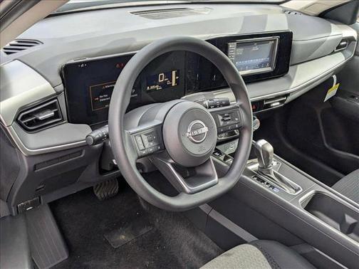2025 Nissan Kicks S