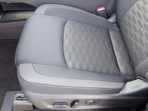 2025 Nissan Pathfinder SV FWD