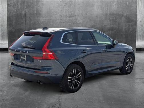 2019 Volvo XC60 T5 Momentum