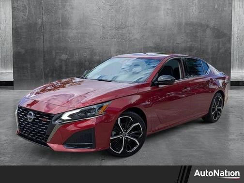 2023 Nissan Altima SR FWD