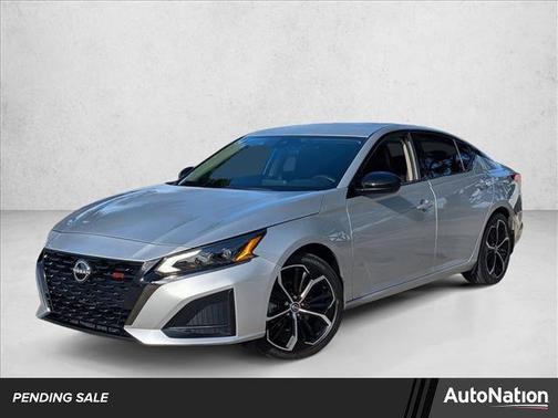 2023 Nissan Altima SR FWD