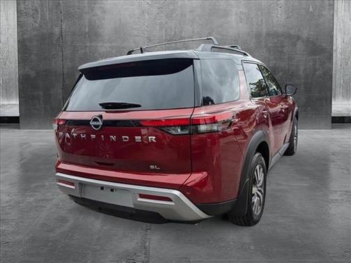 2025 Nissan Pathfinder SL FWD