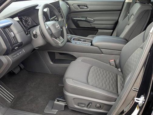 Super Black 2026 Nissan Pathfinder SV