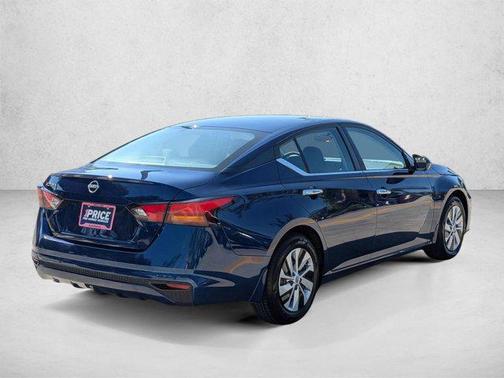 Deep Blue Pearl 2024 Nissan Altima S FWD
