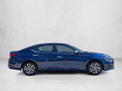 Deep Blue Pearl 2024 Nissan Altima S FWD