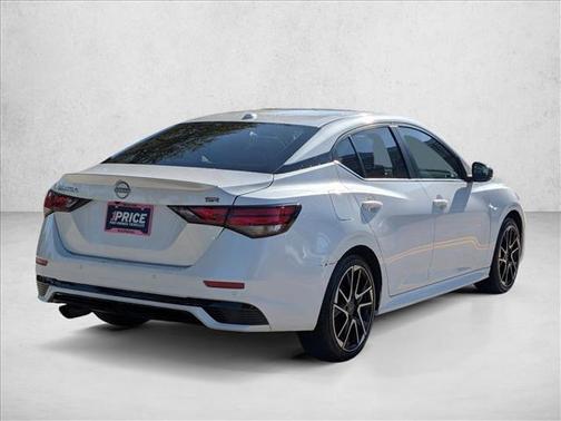 Aspen White Tricoat 2024 Nissan Sentra SR