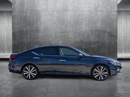 2019 Nissan Altima 2.5 Platinum