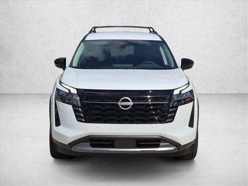 Everest White Pearl Tricoat 2026 Nissan Pathfinder SL