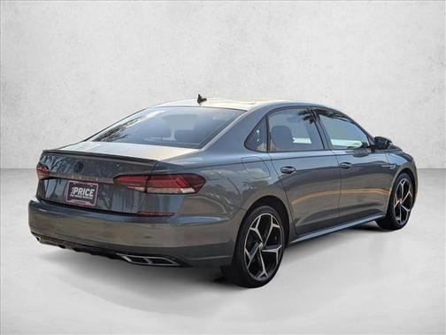 Platinum Gray Metallic 2020 Volkswagen Passat 2.0T R-Line