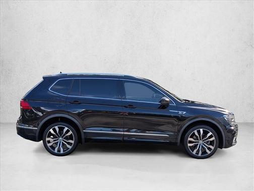 Deep Black Pearl 2019 Volkswagen Tiguan 2.0T SEL