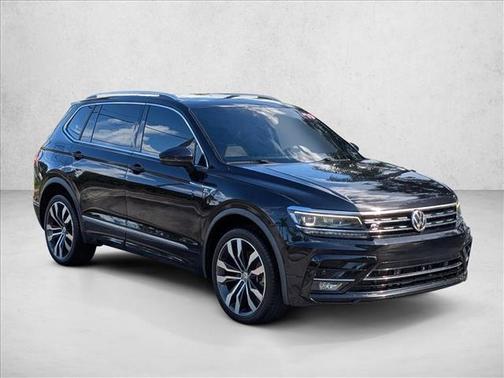 Deep Black Pearl 2019 Volkswagen Tiguan 2.0T SEL