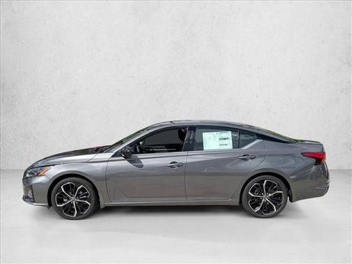 2025 Nissan Altima SR FWD