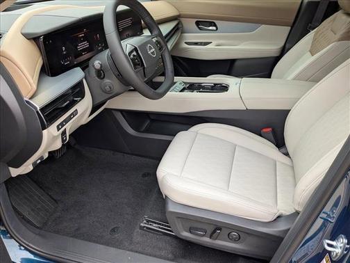 Aurora Blue Pearl Metallic/Super Black 2026 Nissan Murano Platinum