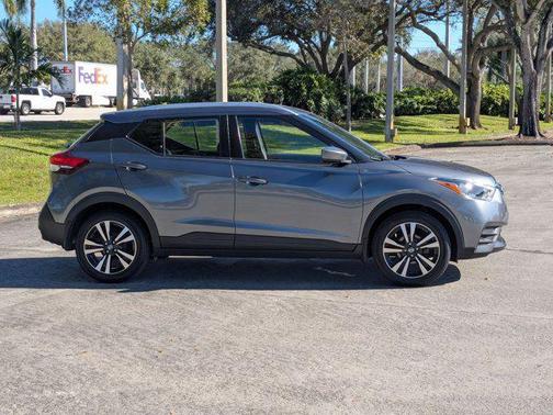 2020 Nissan Kicks SV