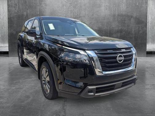 2025 Nissan Pathfinder S FWD