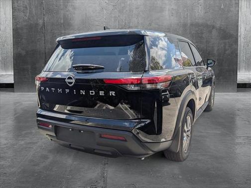 2025 Nissan Pathfinder S FWD