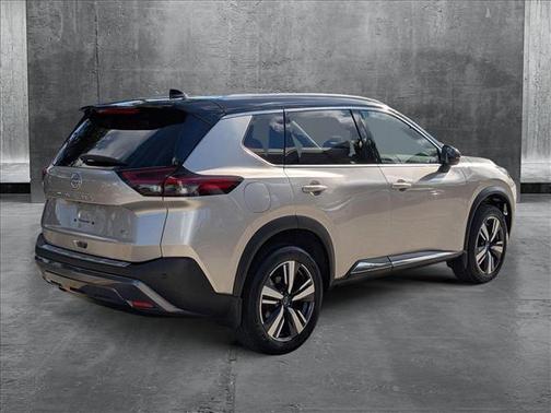 2022 Nissan Rogue SL