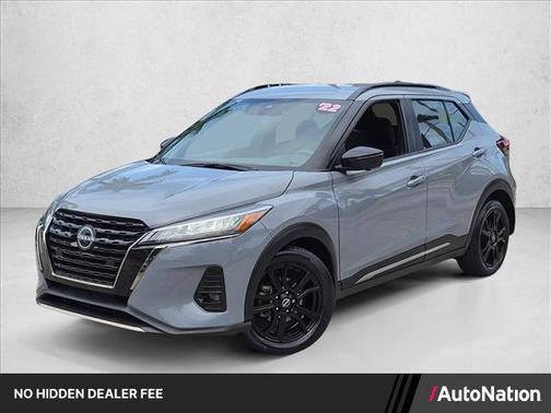 Boulder Gray Pearl 2022 Nissan Kicks SR