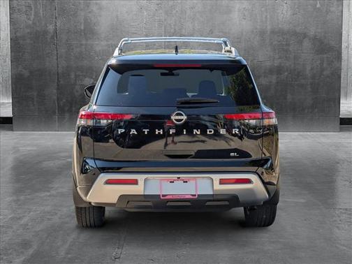2024 Nissan Pathfinder SL FWD
