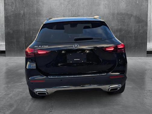 2025 Mercedes-Benz GLA 250 Base
