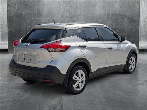 2020 Nissan Kicks S