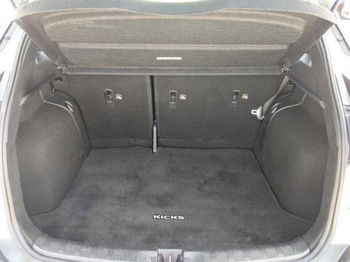 2020 Nissan Kicks S