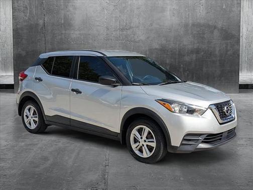 2020 Nissan Kicks S
