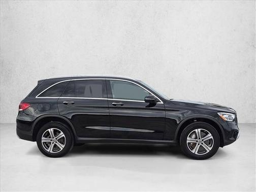 Black 2022 Mercedes-Benz GLC 300 4MATIC
