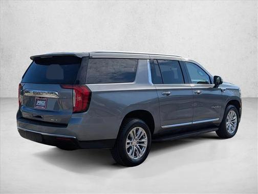 2022 GMC Yukon XL SLT