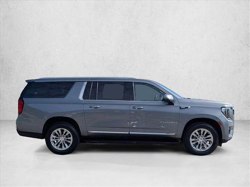 2022 GMC Yukon XL SLT