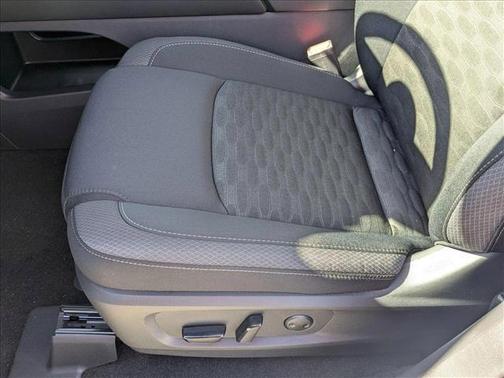 2025 Nissan Pathfinder SV FWD