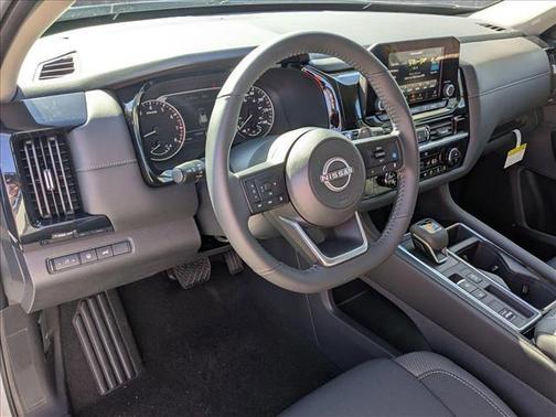 2025 Nissan Pathfinder SV FWD