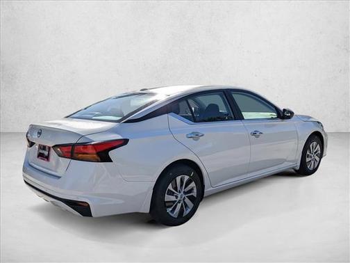 2025 Nissan Altima S FWD