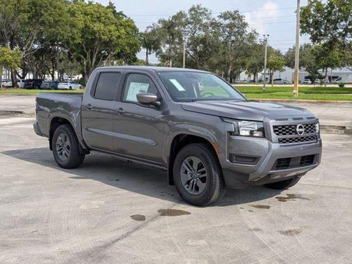 2025 Nissan Frontier SV