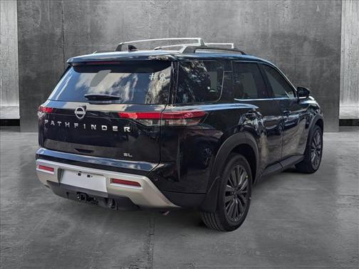 2025 Nissan Pathfinder SL FWD