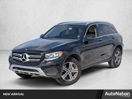 Obsidian Black Metallic 2019 Mercedes-Benz GLC 300 4MATIC