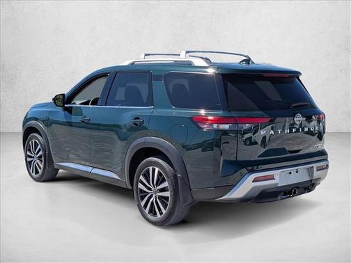 2025 Nissan Pathfinder Platinum 4WD
