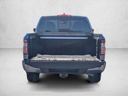 2024 Nissan Frontier SL