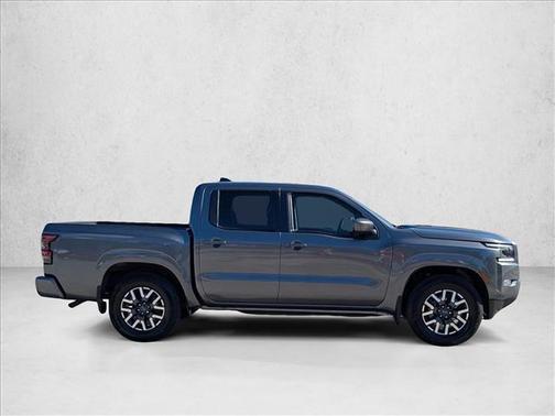 2024 Nissan Frontier SL