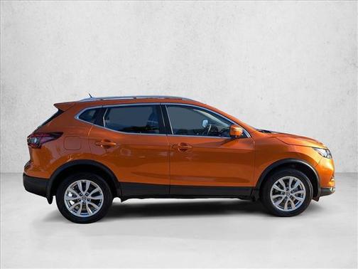 Monarch Orange Metallic 2022 Nissan Rogue Sport SV