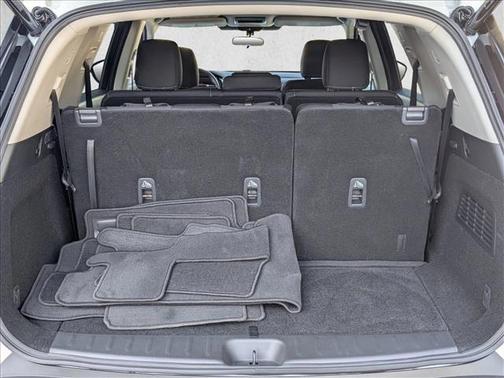 2025 Nissan Pathfinder SV FWD