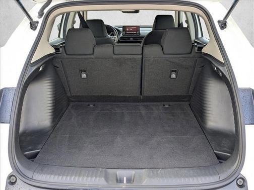 Platinum White Pearl 2024 Honda HR-V LX