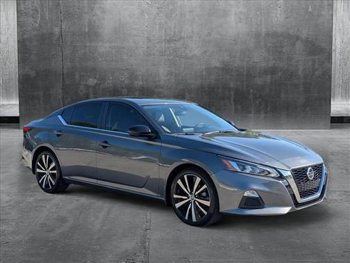 2021 Nissan Altima SR VC-Turbo FWD